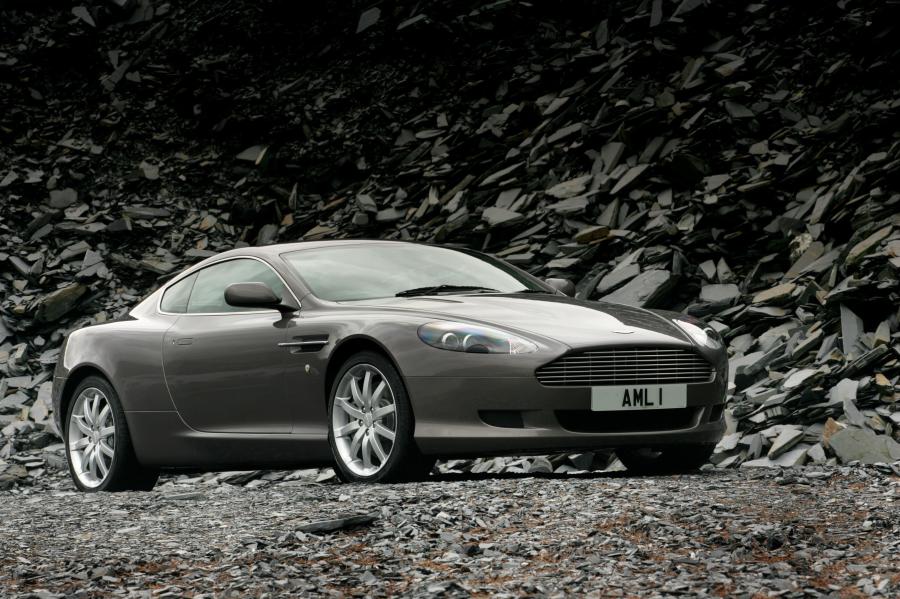  Aston Martin DB9 2004 года  (UK) (фото 1 из 24)